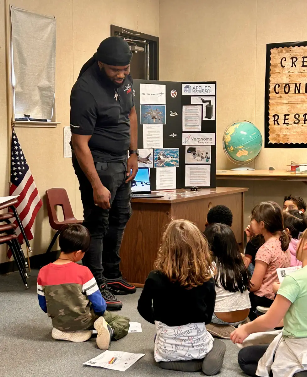 Facilitator leading a Struxure Dynamics classroom session focused on long-term growth planning.